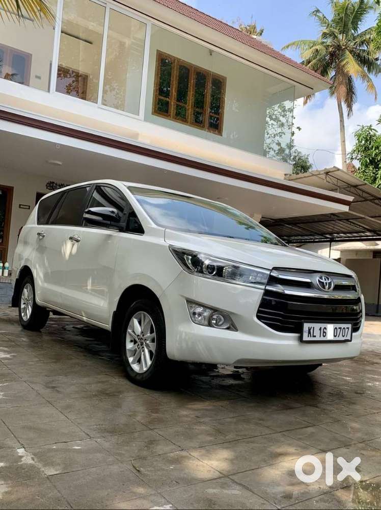 Toyota Innova Crysta 2.4 V, 2017, Diesel