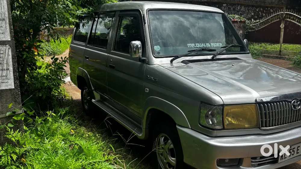 Toyota Qualis 2002 Diesel Well Maintained