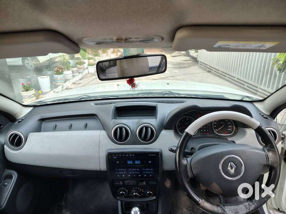 Renault Duster Rxe, 2013, Petrol