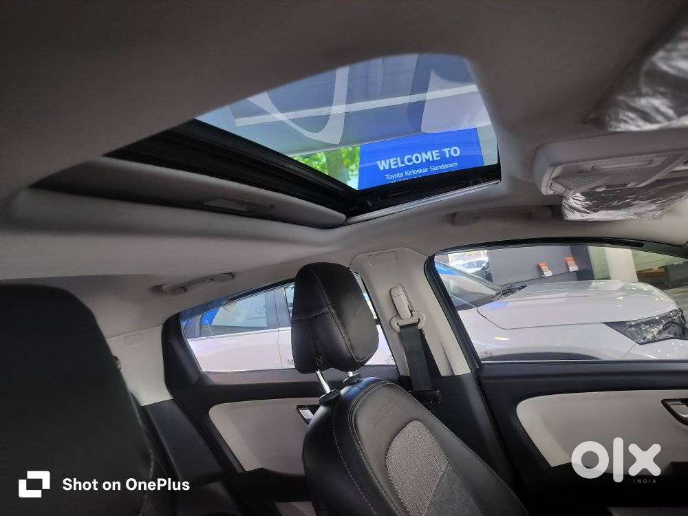 Tata Altroz 1.2 Xz Plus Rtn Dct, 2023, Petrol