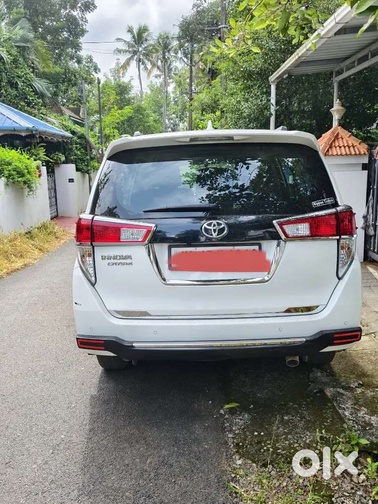 Toyota Innova Crysta Gx 2023