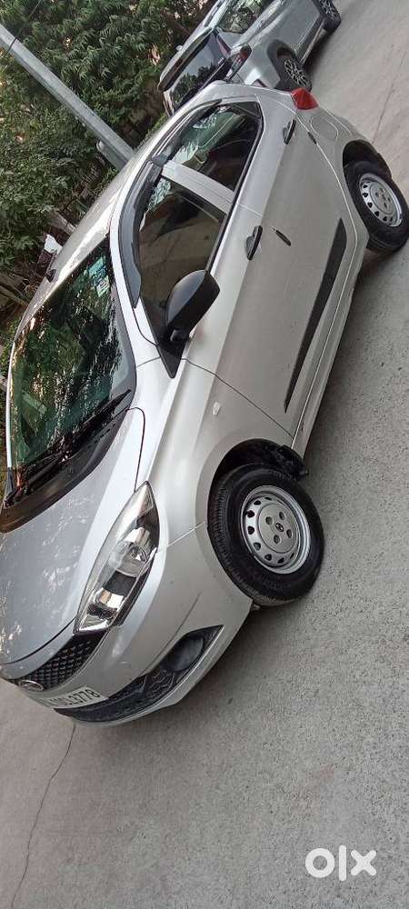 Tata Tiago 1.2 Revotron Xm Option, 2018, Petrol