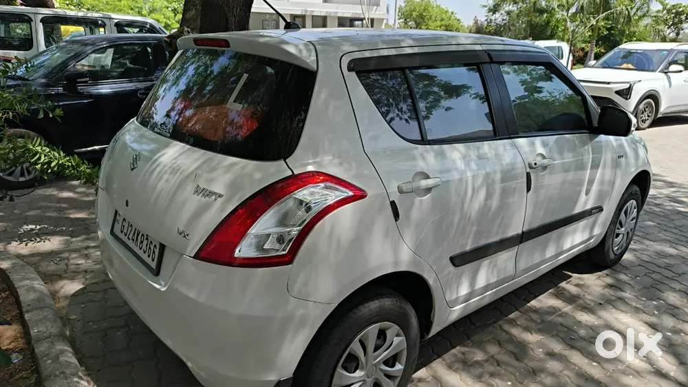 Maruti Suzuki Swift 2015