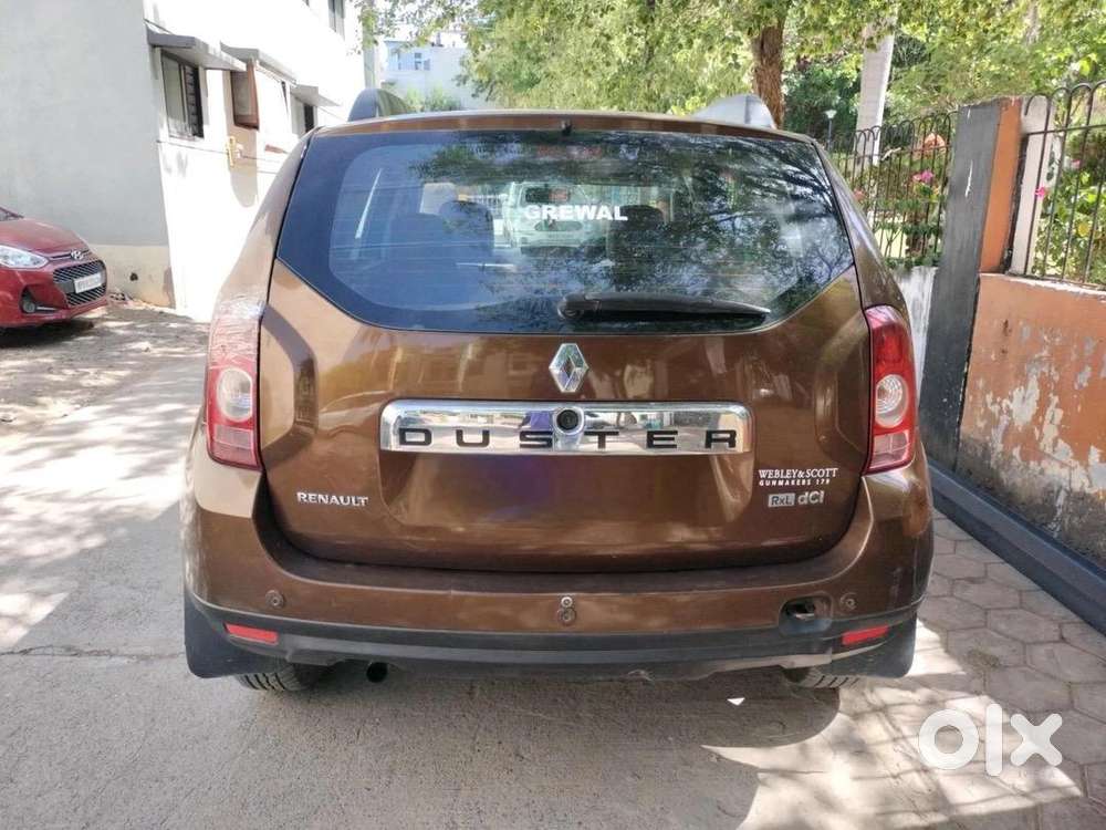 Renault Duster 2014 Diesel 130000 Km Driven
