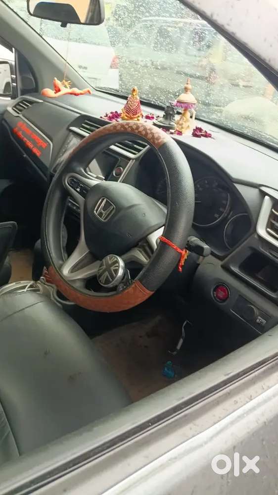 Honda Br-v 1.5 Mt 2017 New Condition Car Vip Car