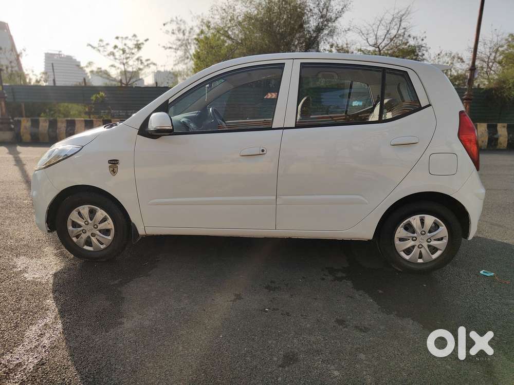 Hyundai I10 Sportz, 2013, Petrol