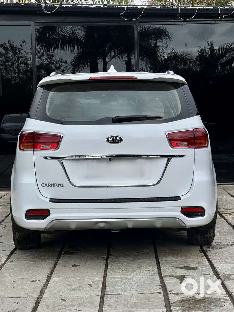Kia Carnival Premium, 2020, Diesel