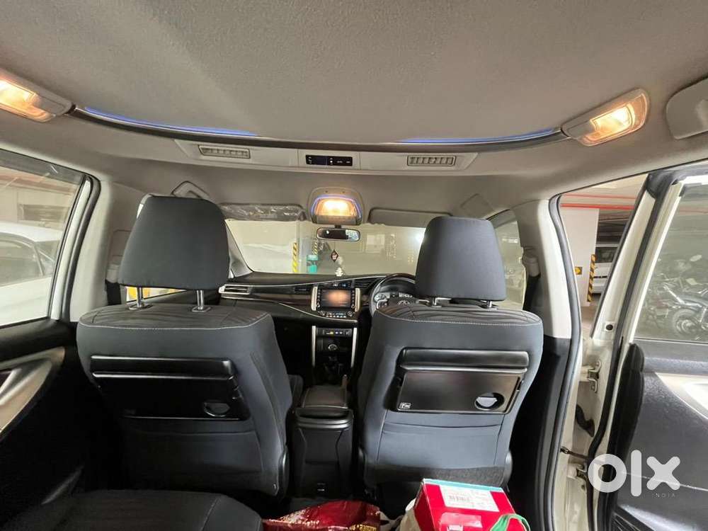 Toyota Innova Crysta 2022 Petrol 26600 Km Driven