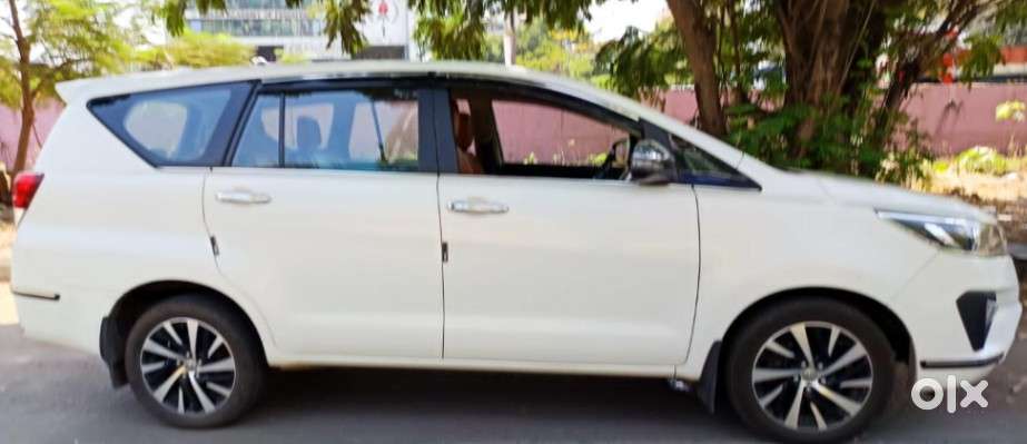 Toyota Innova Crysta 2.8 Zx At, 2022, Diesel