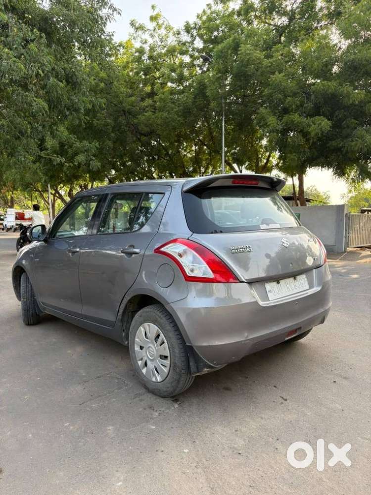 Maruti Suzuki Swift Vxi 1.2 Abs Bs-iv, 2013, Petrol