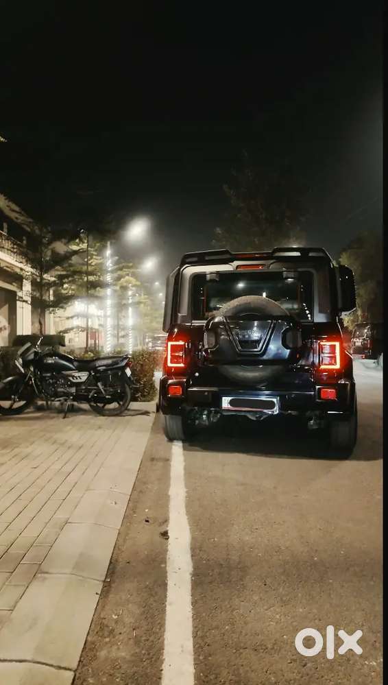 Mahindra Thar Roxx Mx5 Diesel Mt Rwd 2025