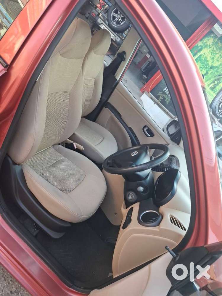 Hyundai I10 Sportz At, 2010, Petrol