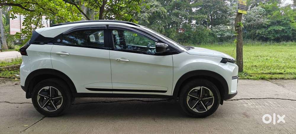 Tata Nexon Creative Plus S 1.2 Revotron Petrol 6 Mt, 2023, Petrol