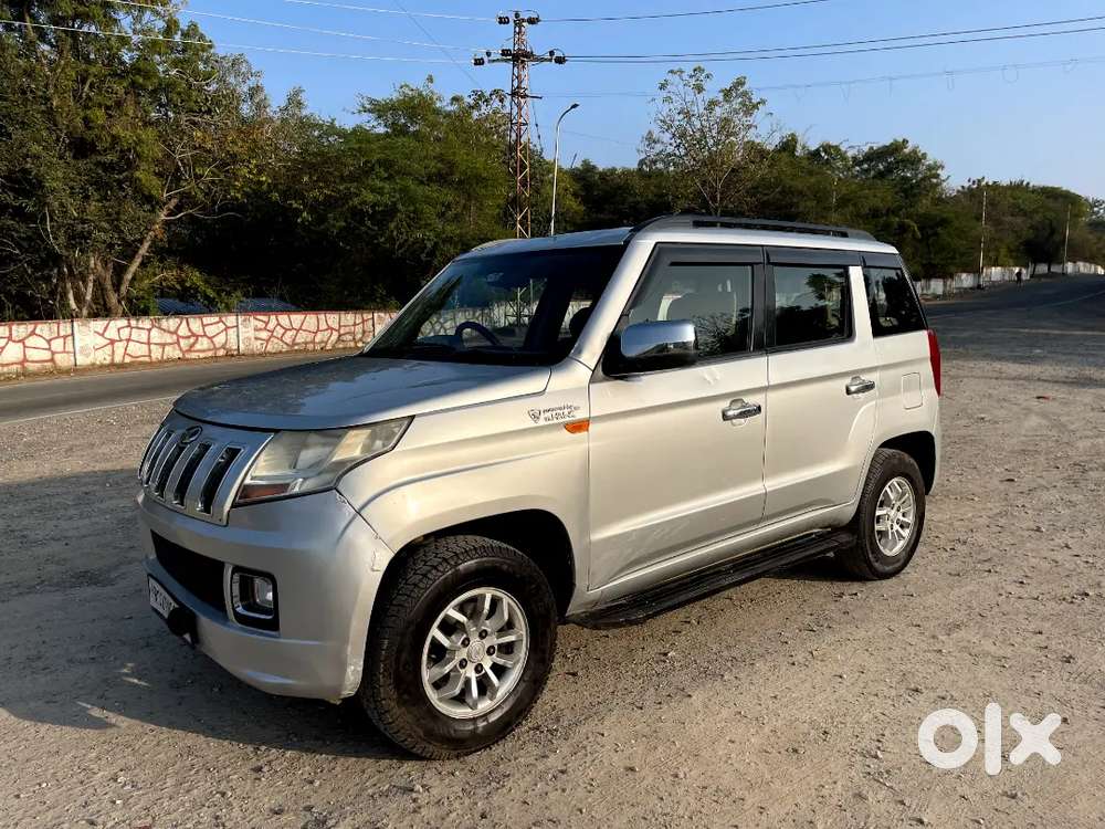 Mahindra Tuv 300 2015 Diesel Well Maintained