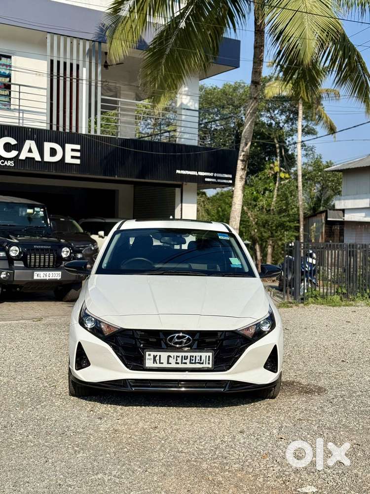 Hyundai I20 Asta (o) 1.2 Mt, 2023, Petrol