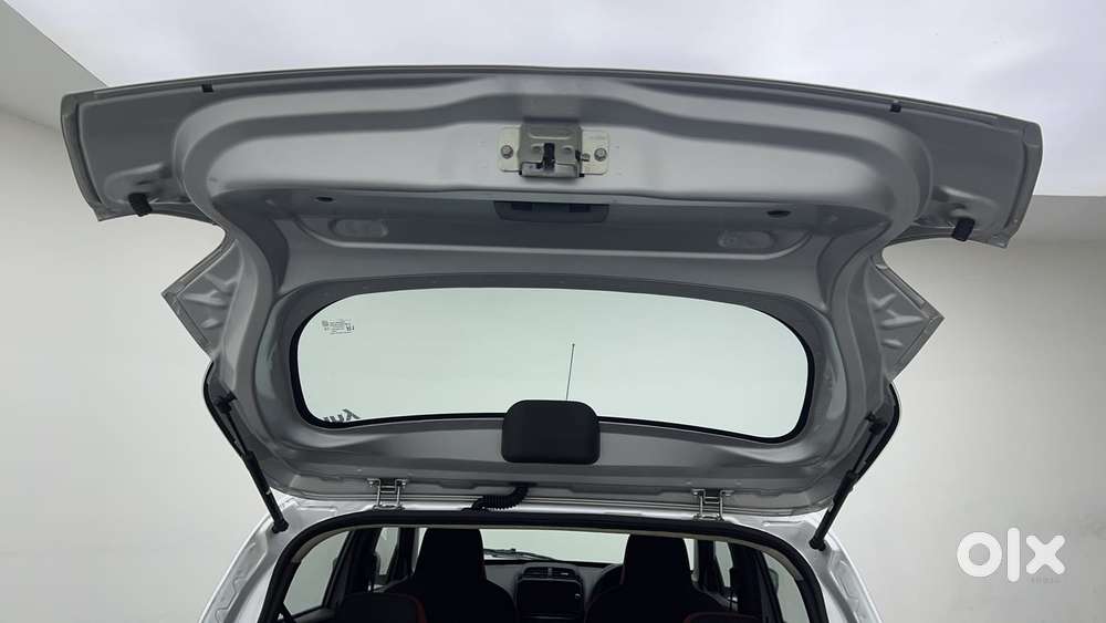 Renault Kwid 1.0 Rxt Amt, 2022, Petrol
