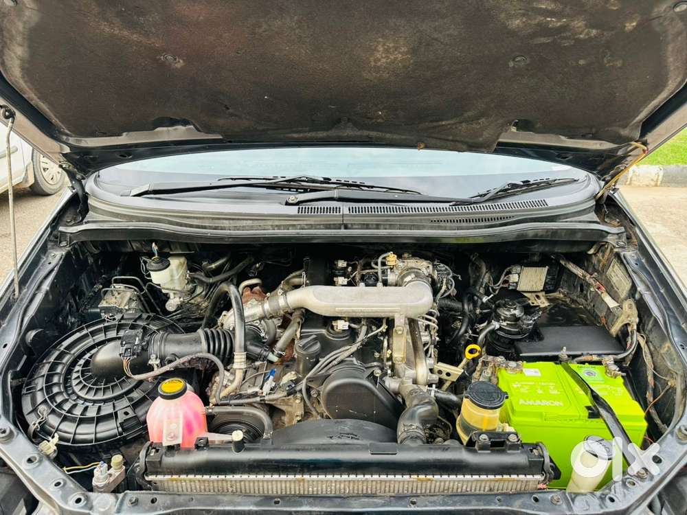 Toyota Innova 2.5 V 2015