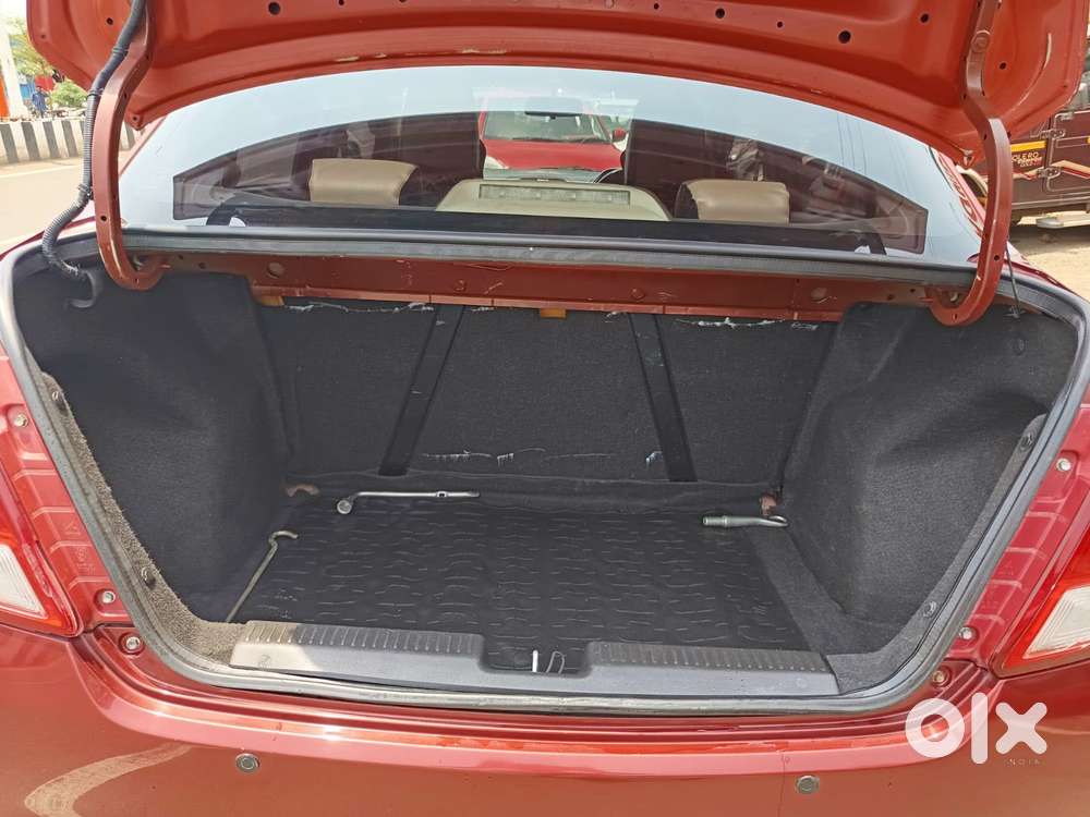 Maruti Suzuki Swift Dzire Vdi Optional, 2017, Diesel