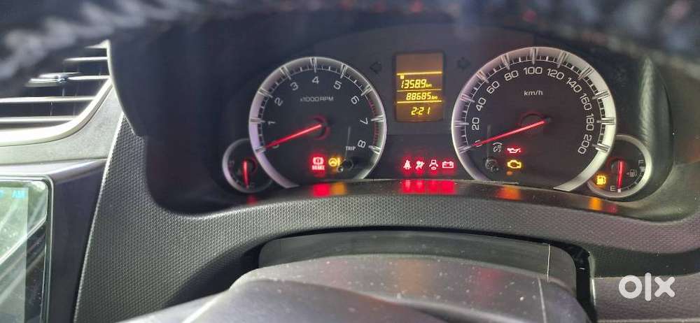 Maruti Suzuki Swift Vxi + Manual, 2017, Petrol