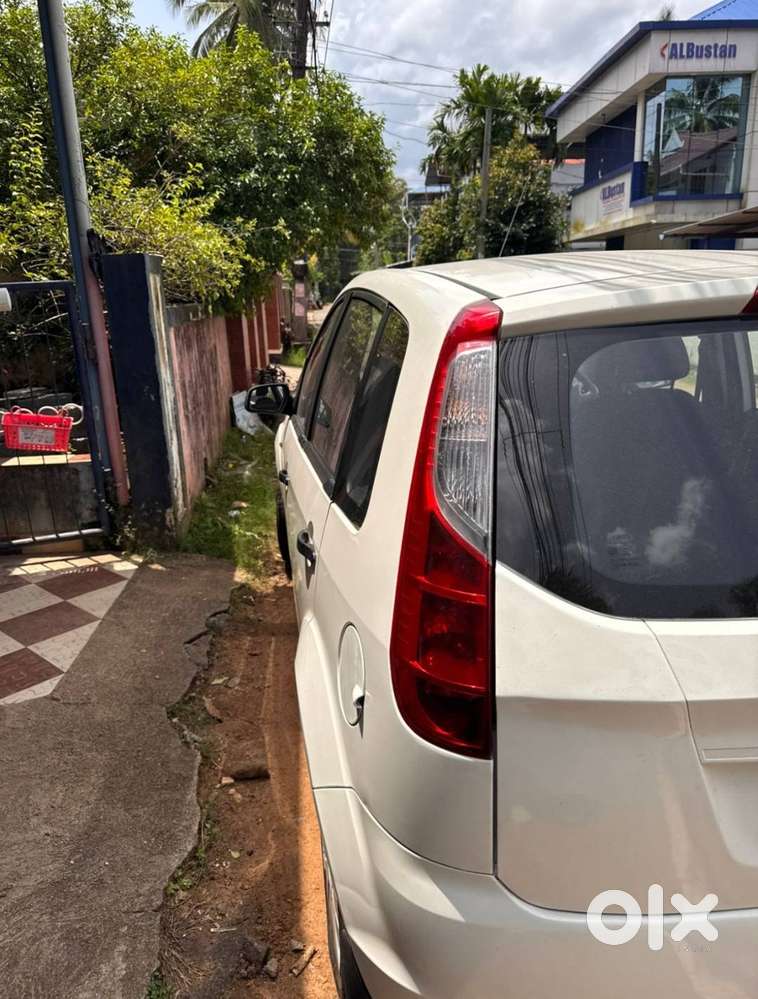 Ford Figo Exi 2011 Petrol  92,300 Km  Tax Till 2031  Insurance 2