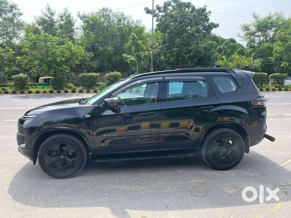 Tata Safari Accomplished Plus Dark Edition, 2024, Diesel