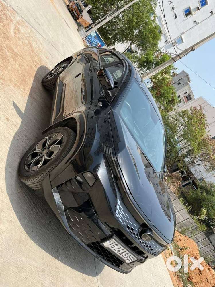 Tata Curvv Accom + A Dmt, 2025, Petrol