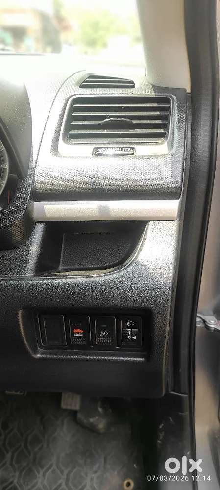 Less 37000 Kms Driven, Single Owner, 2013 Maruti Swift 1.2 Vxi