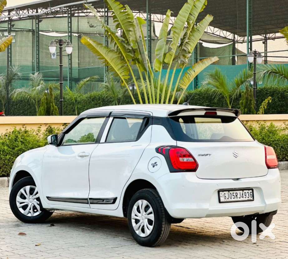 Maruti Suzuki Swift Vxi Optional, 2020, Petrol