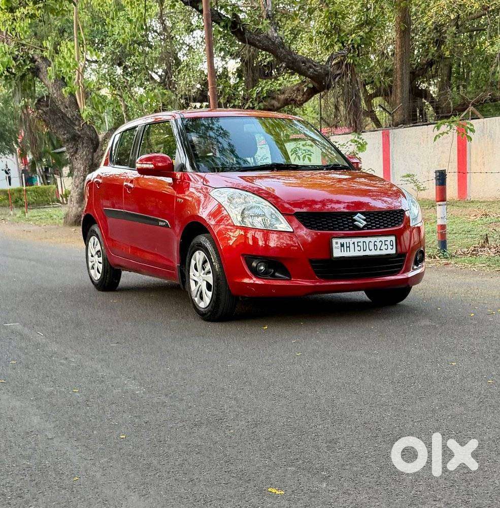Maruti Suzuki Swift Vxi + Manual, 2011, Petrol