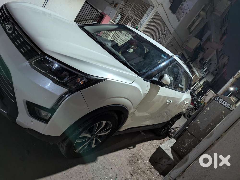 Mahindra Petrol Car 2020