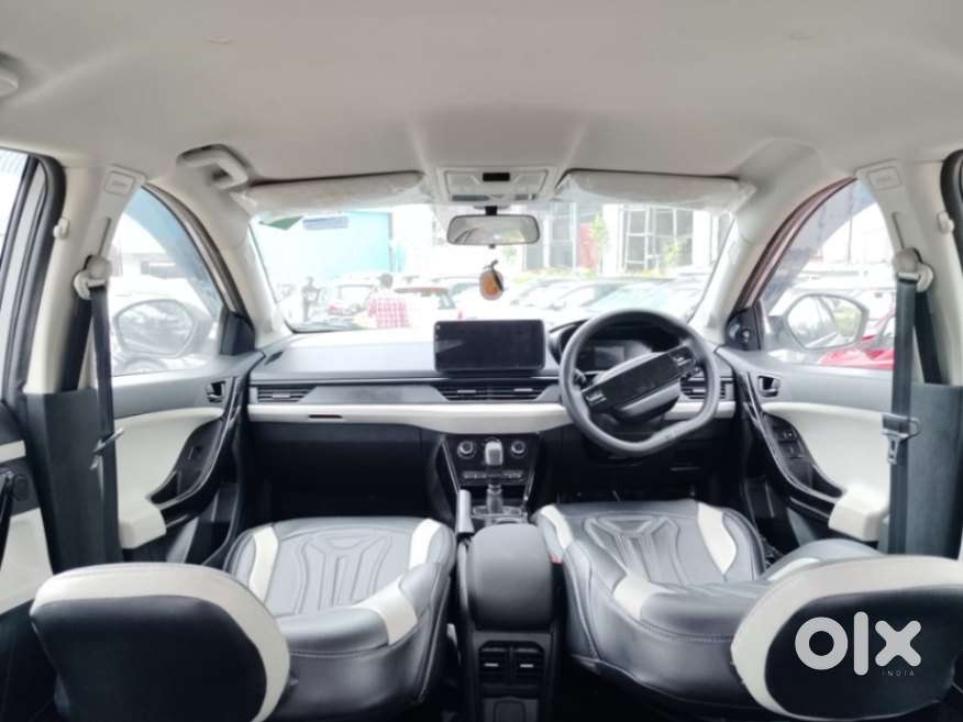 Tata Nexon Fearless Plus (ps) 1.2 Icng 6mt Red Dark Edition, 2025, P..
