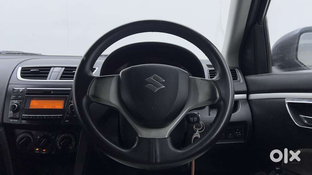 Maruti Suzuki Swift Vvt Vxi, 2016, Petrol