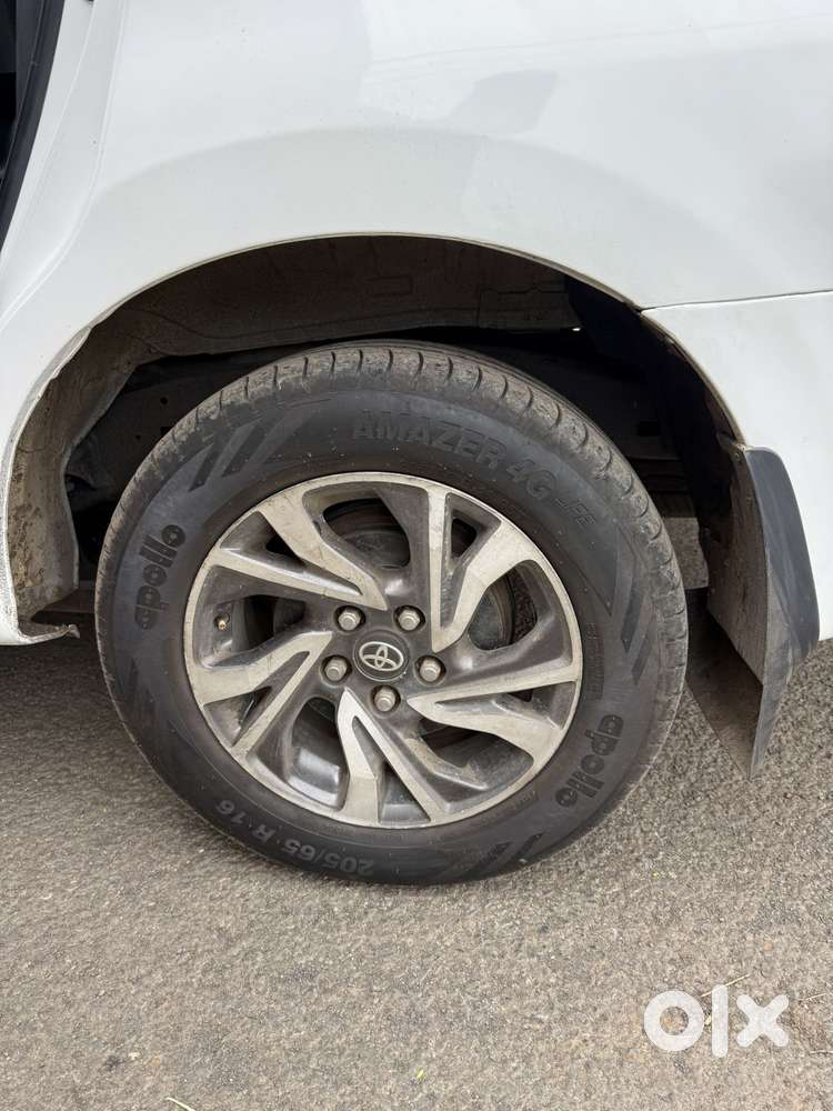 Toyota Innova Crysta [2020-ongoing] 2.4 Vx 8 Str, 2021, Diesel