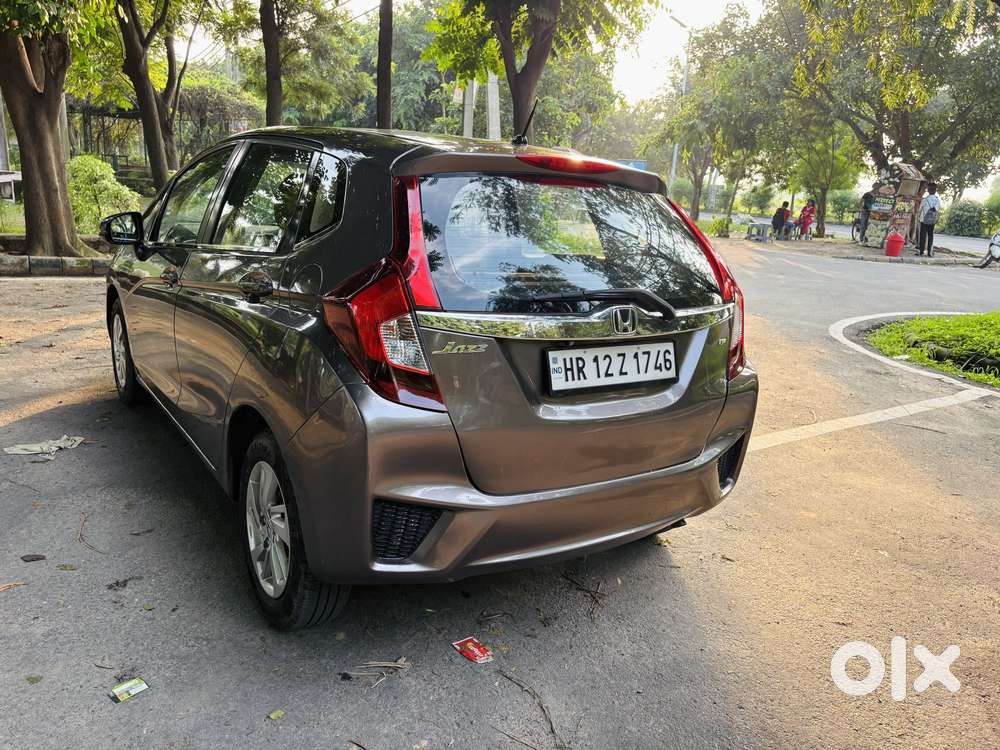 Honda Jazz V Automatic, 2015, Petrol