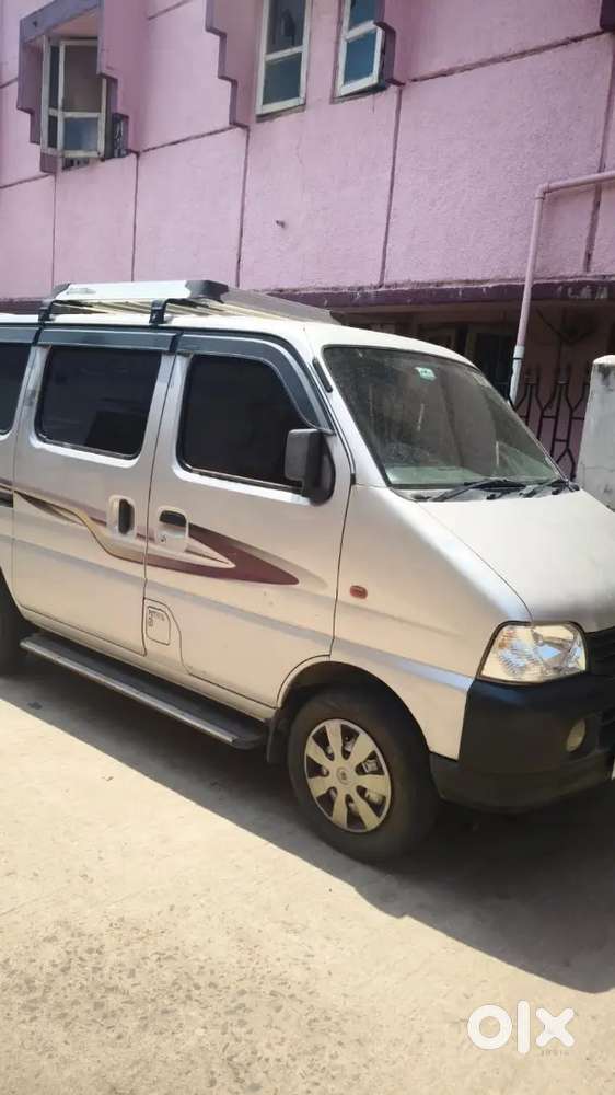 Maruti Suzuki Eeco 2010 Petrol 67000 Km Driven