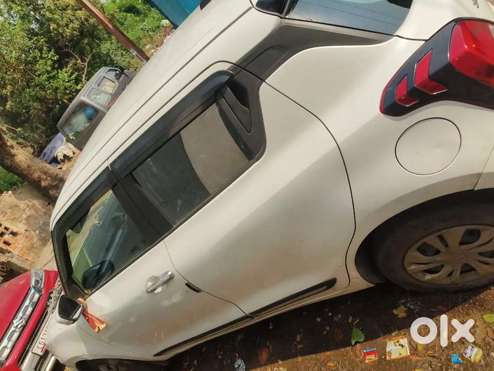 Maruti Suzuki Swift Vxi 2020