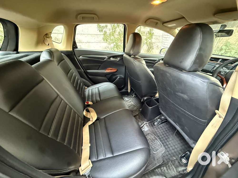 Honda Jazz V Automatic, 2016, Petrol