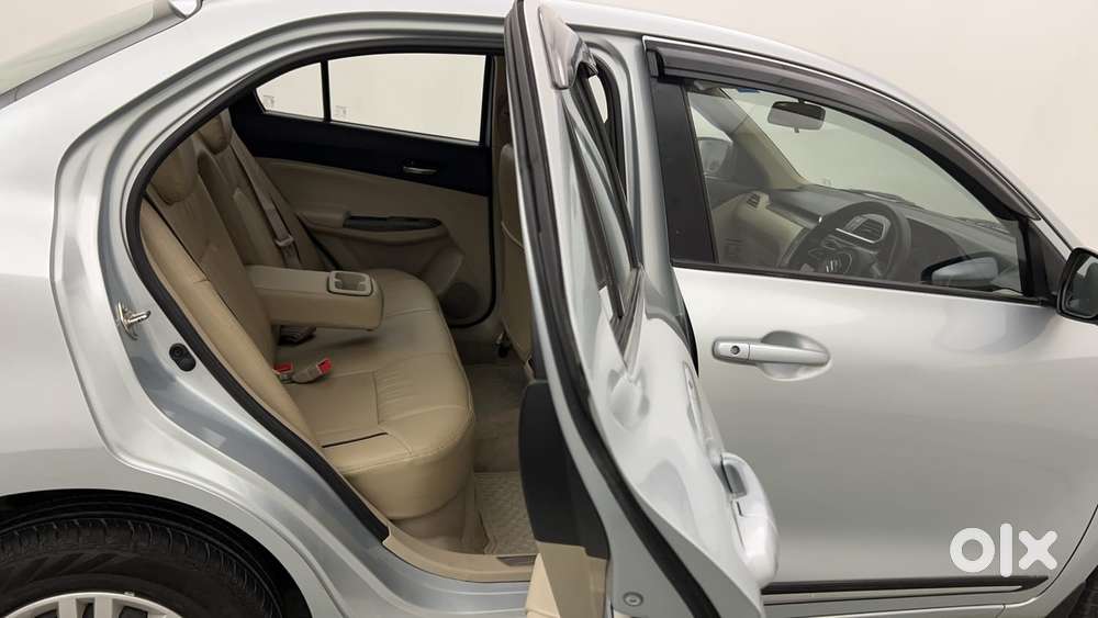 Maruti Suzuki Dzire Vxi Ags, 2024, Petrol