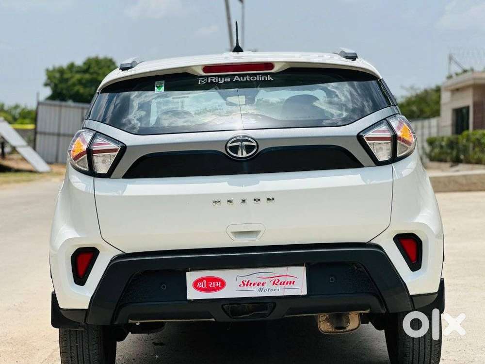 Tata Nexon 1.2 Revotron Xm (s), 2021, Petrol