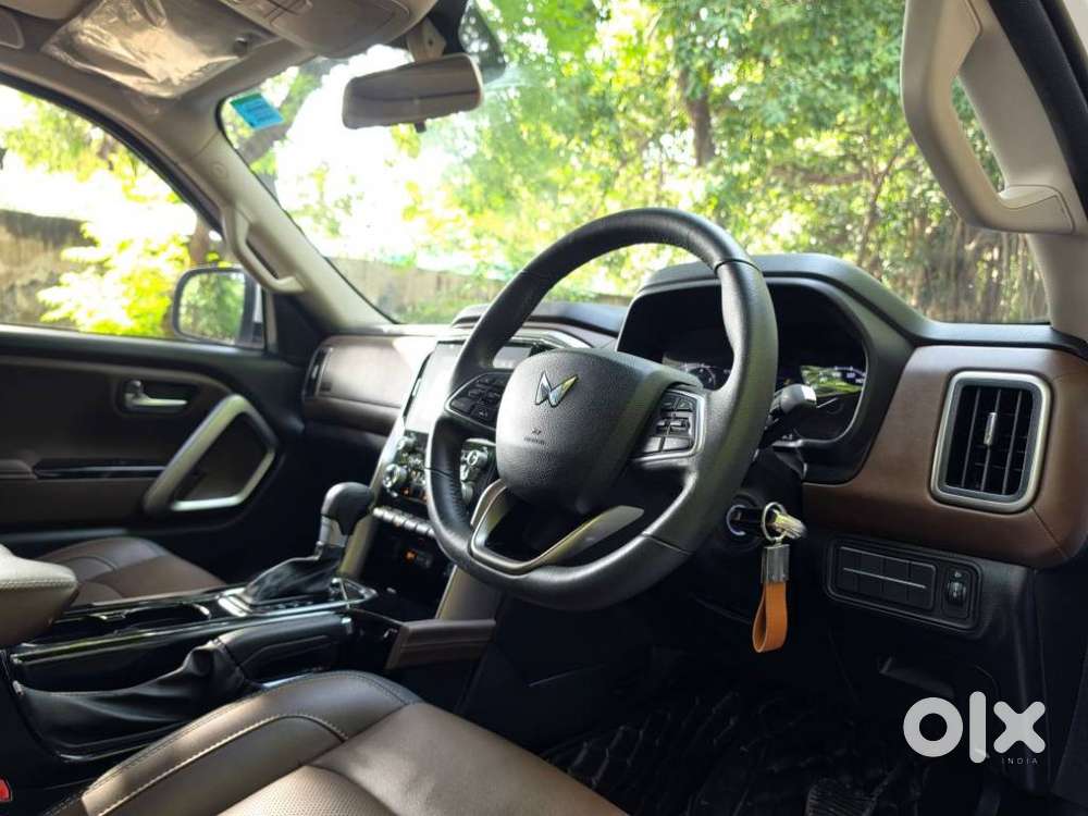 Mahindra Scorpio-n 2.0 Z8 Petrol At 7 Str, 2025, Petrol