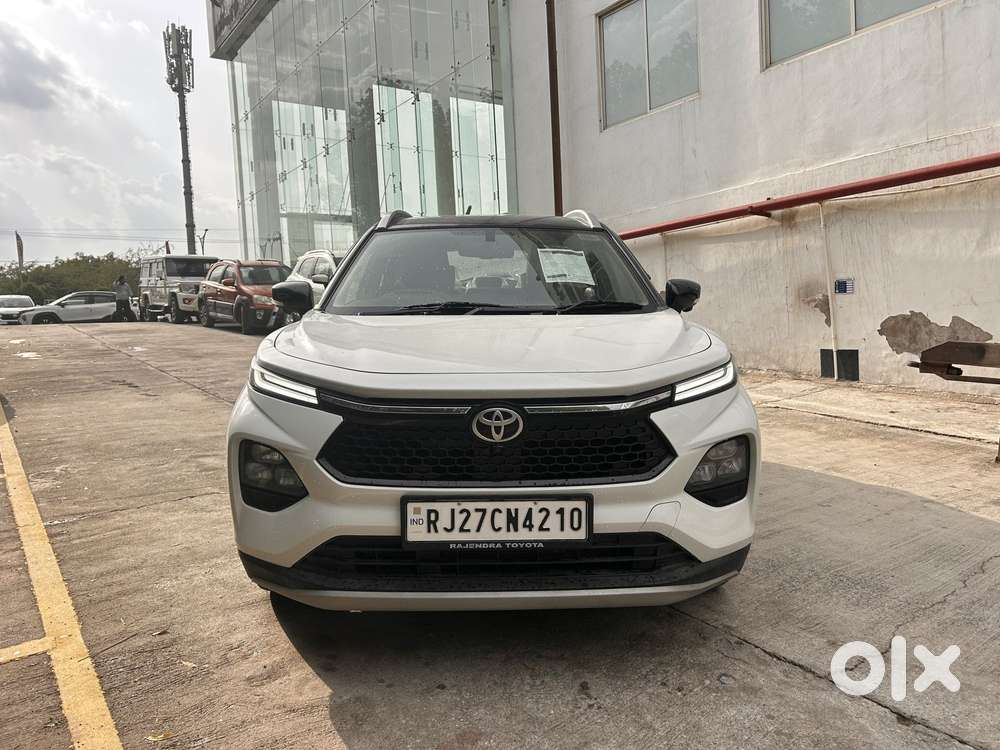 Toyota Urban Cruiser Taisor V 1.0 Petrol Mt Dual Tone, 2024, Petrol