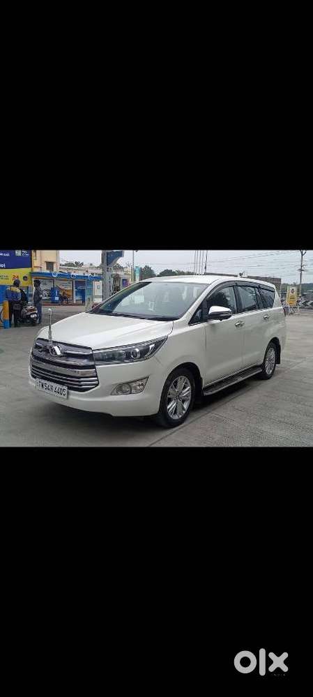 Toyota Innova Crysta