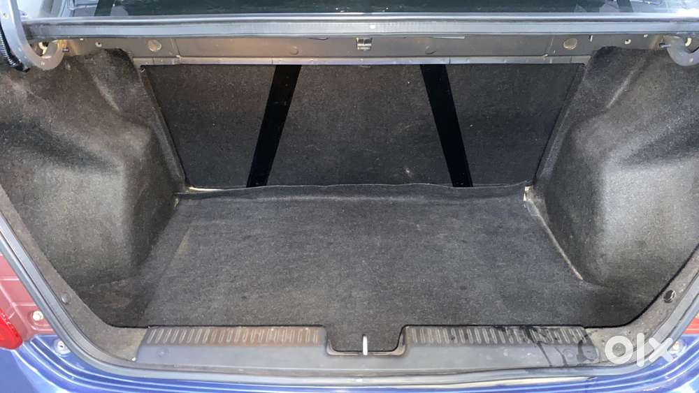 Maruti Suzuki Swift Dzire Zdi + Amt, 2017, Diesel