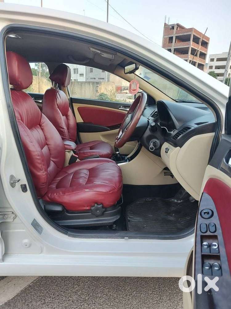 Hyundai Verna Ex 1.6 Vtvt At, 2014, Cng & Hybrids