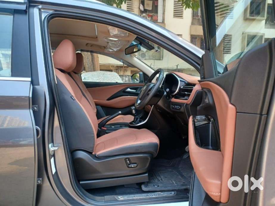 Mg Hector Plus Sharp Pro 1.5 Turbo Petrol Mt 6 Str, 2025, Petrol