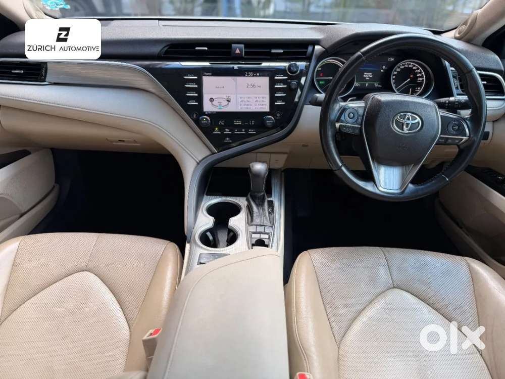 Toyota Camry Hybrid, 2019, Petrol