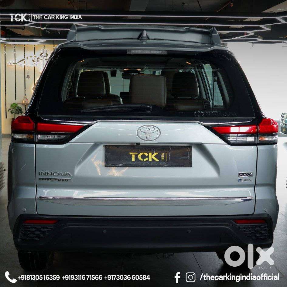 Toyota Innova Hycross 2.0 Zx (o) Hybrid 7 Str, 2025, Petrol