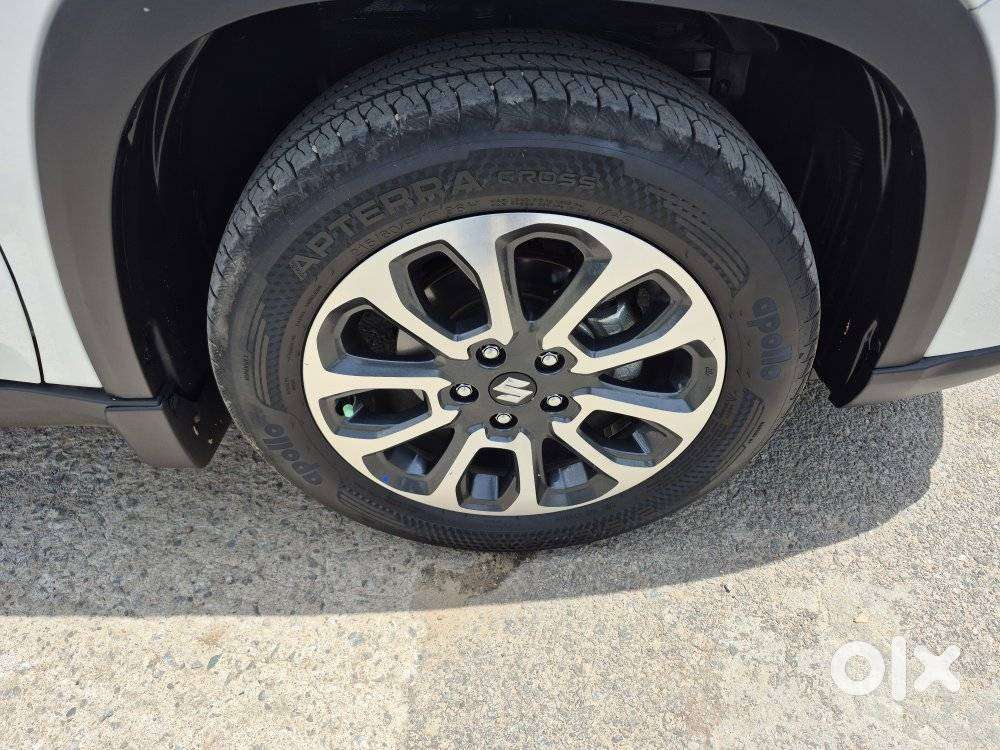 Maruti Suzuki Grand Vitara 1.5 Alpha Smart Hybrid Dual Tone, 2024, P..