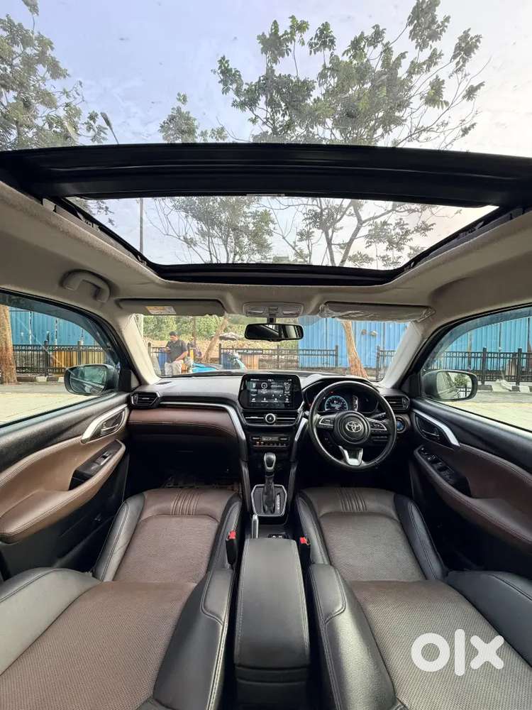 Toyota Urban Cruiser Hyryder V Hybrid 2023
