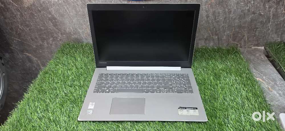 LENOVO INTEL CORE I3 7TH GEN. 8 GB RAM/256 SSD